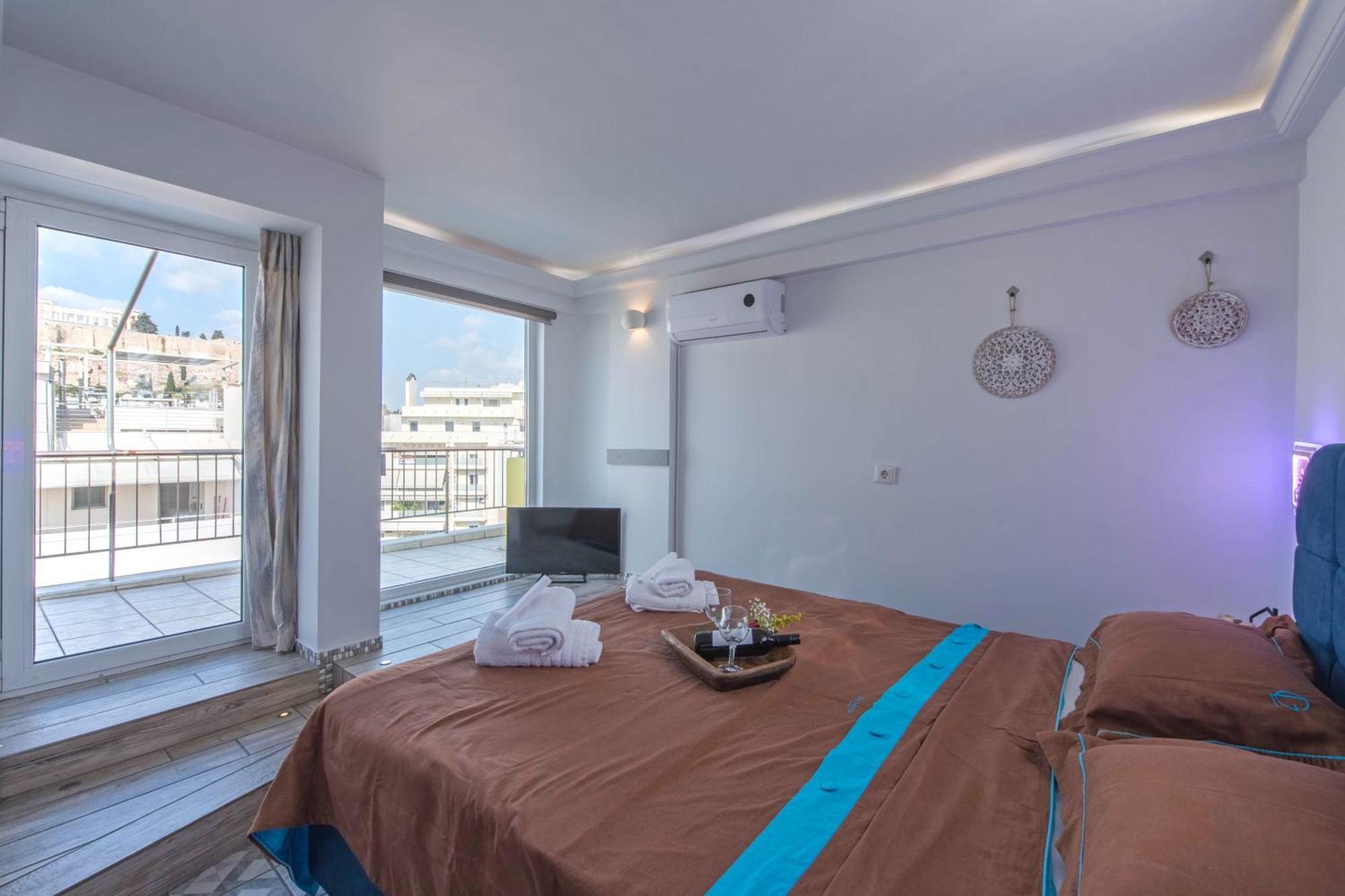 Parthenon Crown Penthouse * Athens