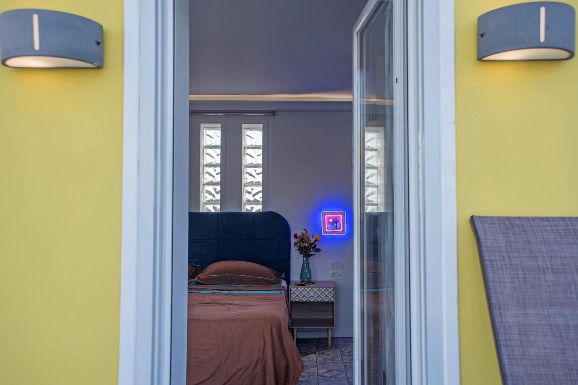 Parthenon Crown Penthouse Apartment *