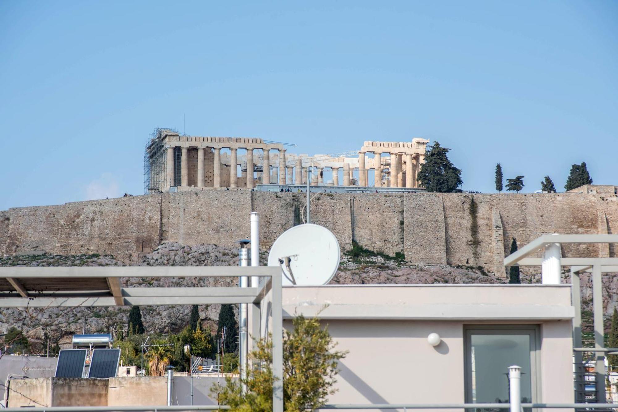 Parthenon Crown Penthouse Apartment *